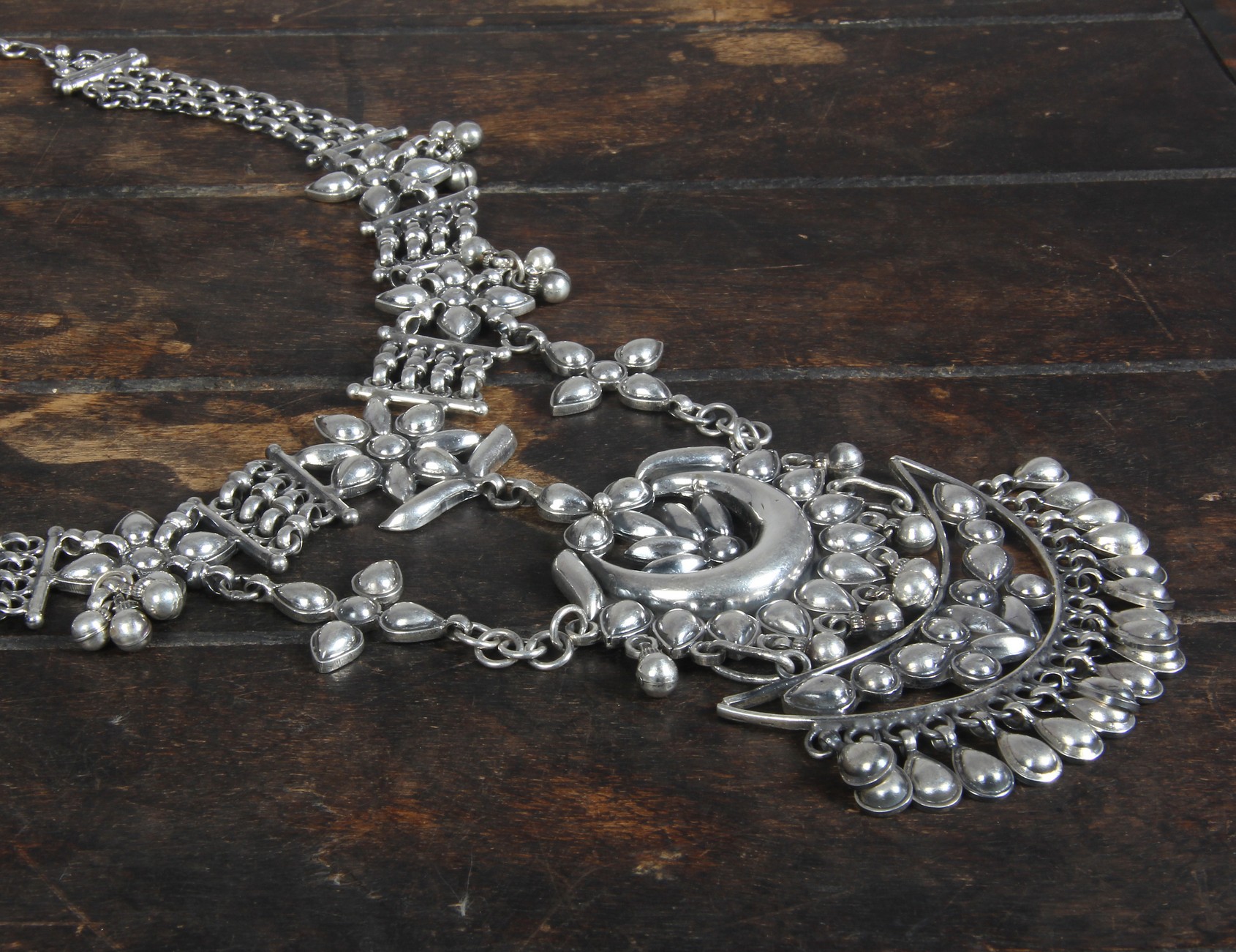 Women Antique Silver Necklace Set in Gujrati Style NK-31 - Jewelry ...