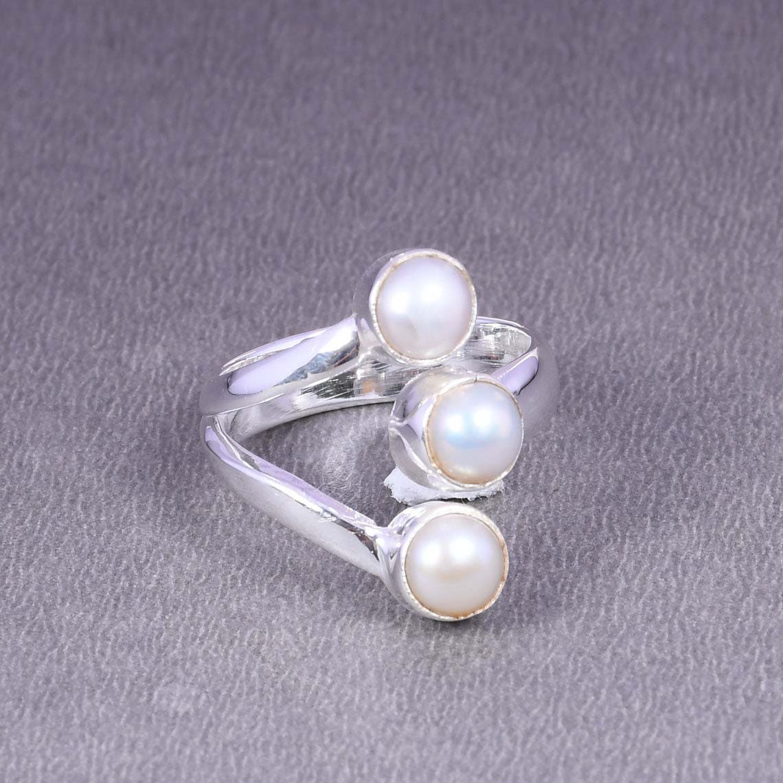 Black & White Pearl Ring 001-341-00028 - $500 or Less | Joint Venture  Jewelry | Cary, NC