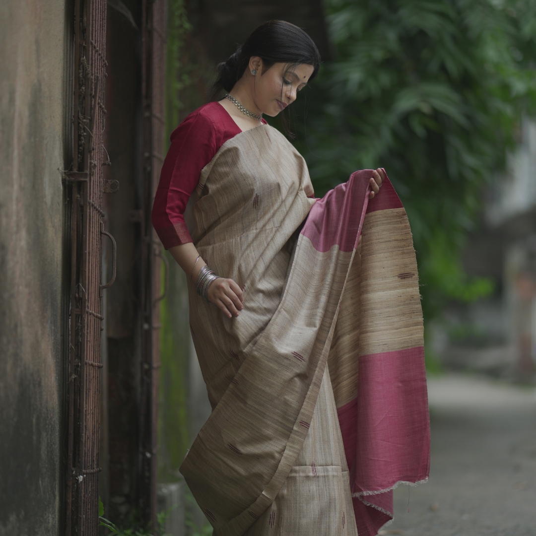 Multicolor Bhagalpur tussar ghicha handloom silk saree, 6.5 with Blouse  piece at Rs 2100 in Bhagalpur