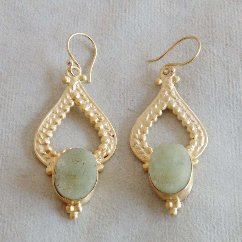 Cooling Ice Cube Aquamarine Raw Stone Earrings Crystal Good Luck in the New  Year - Shop E moon stone Earrings & Clip-ons - Pinkoi