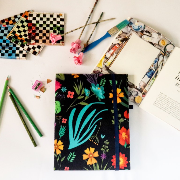 Mystic Flower Mini Sketch Book - Others Unisex Accessories