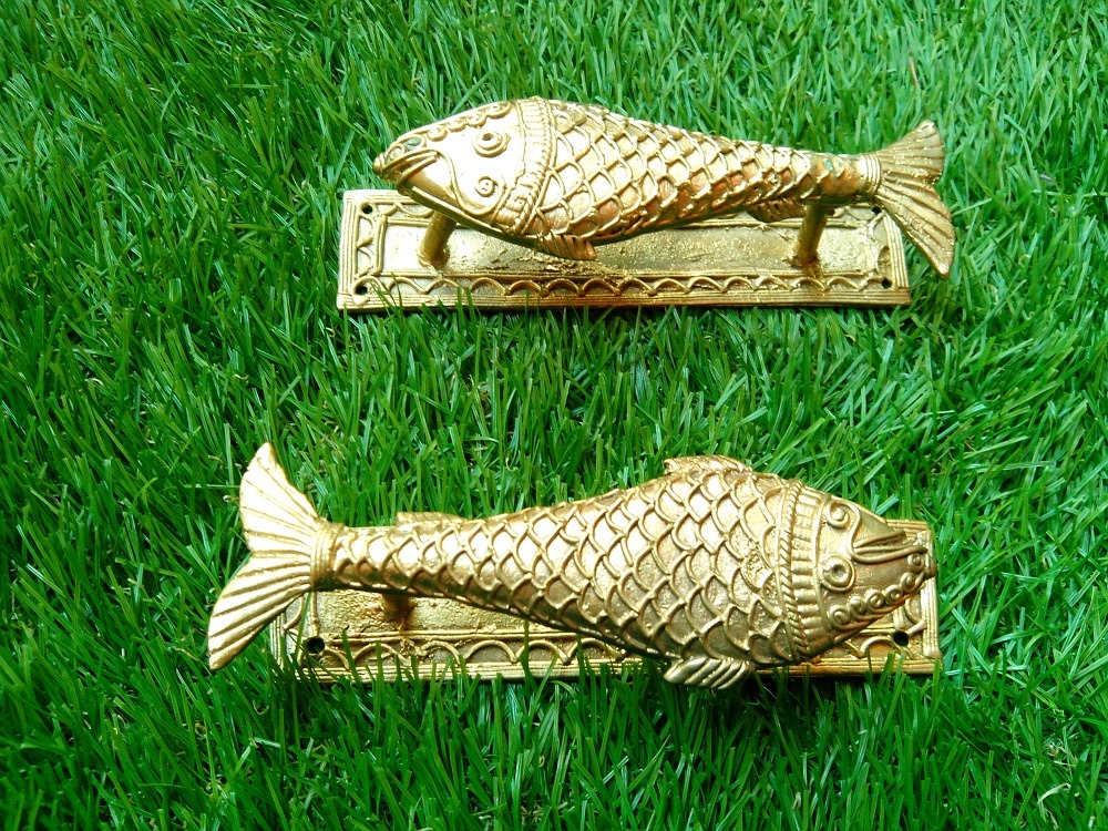 Handcrafted dokra Fish Door Handle - Single - Brass Metalware