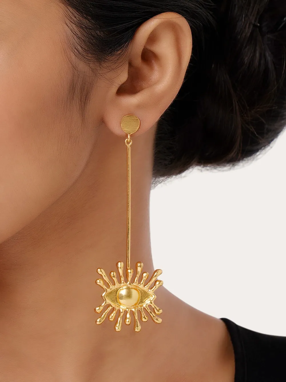 Paulami - We had the Tauk-jhaal aka Nimbu Mirchi #earrings. Then a client  prompted us to make a Baap of that original version. So here we have, the  more teekhi Tauk-jhaal with